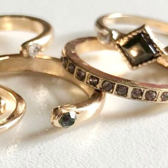 Retro Sparkling Sage Burnished 14kt Gold Plated Midi Ring Set Stackable - Picture 7 of 8